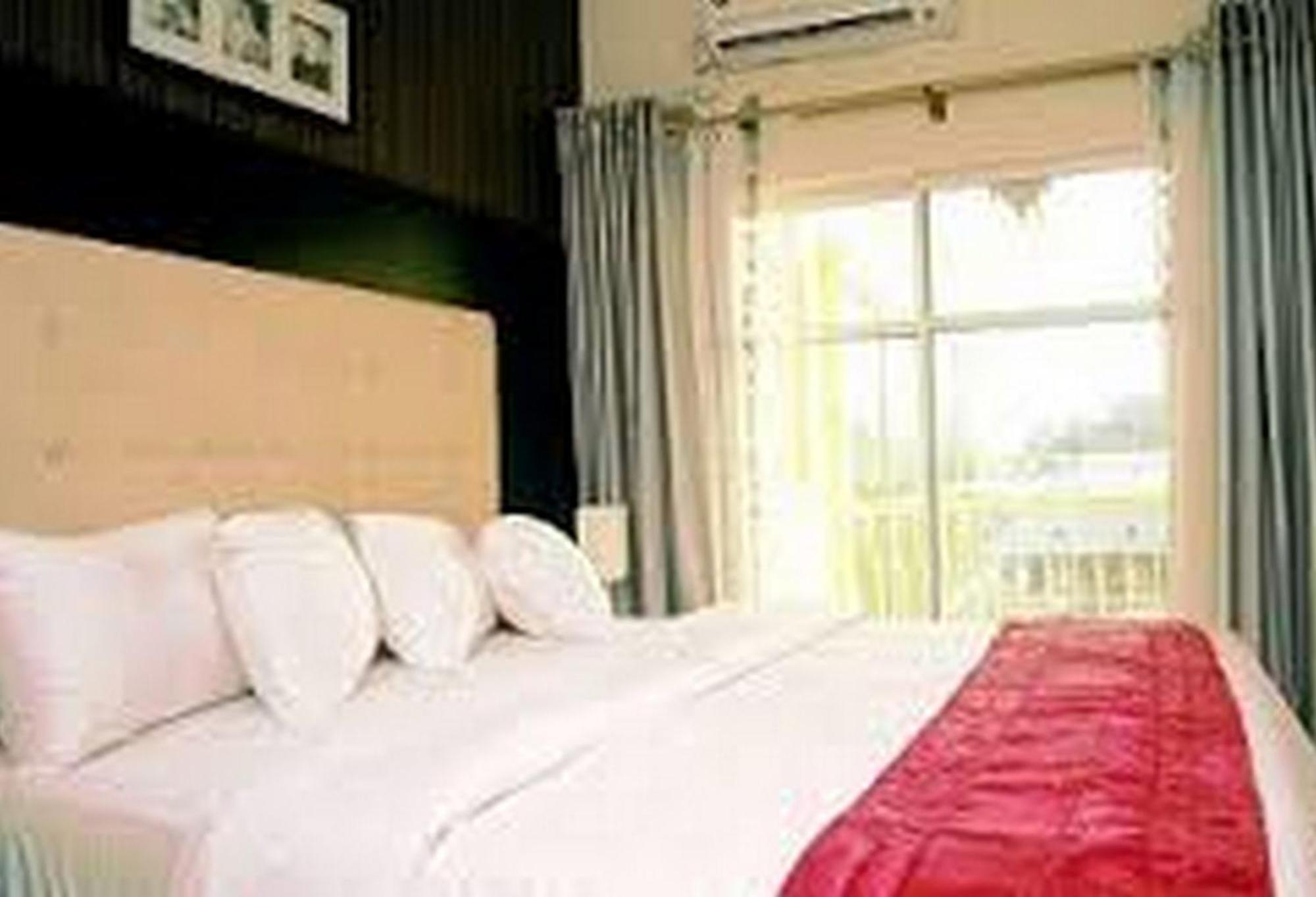 Room In Lodge - Hampton Towers Spa أسابا المظهر الخارجي الصورة